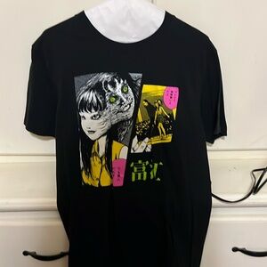 Tomie graphic tee